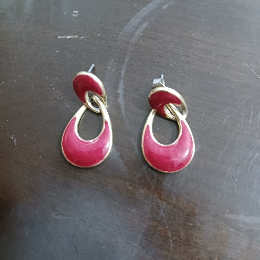 Earings